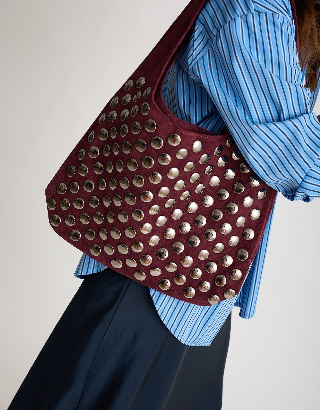 Borsa Hobo Soft-Touch Borchie Frontali