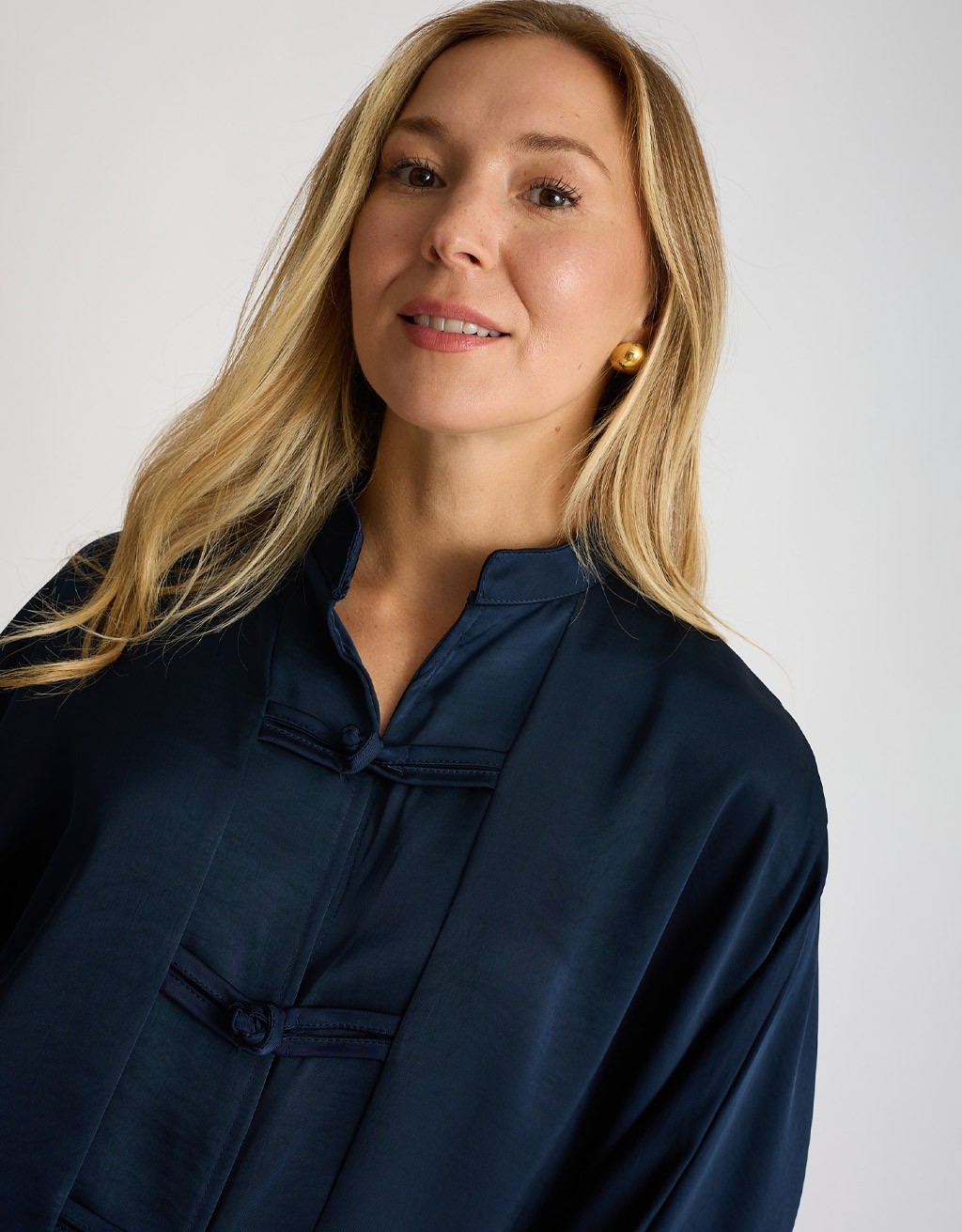 Camicia Raso Pesante Over Alamari