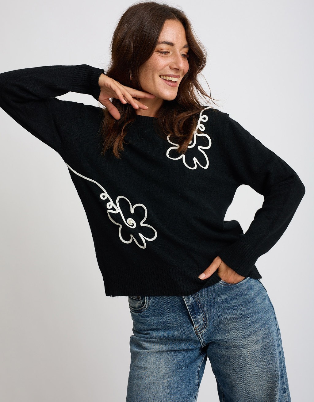 Maglione Ricami Contrasto