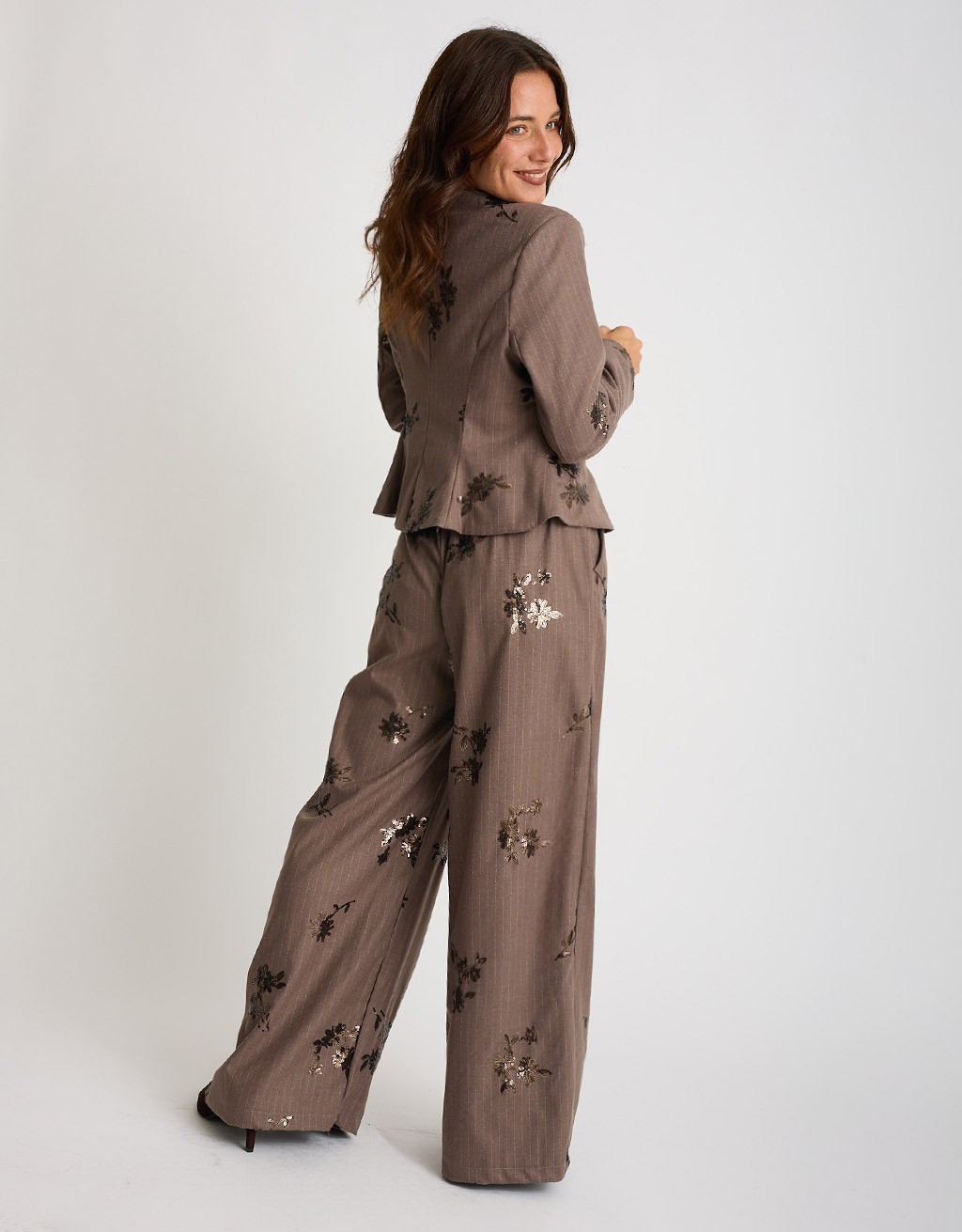 Completo Gessato Ricamo Paillettes
